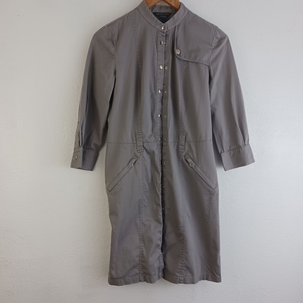 Armani Exchange gray long sleeve button down Front zipper pockets size 4